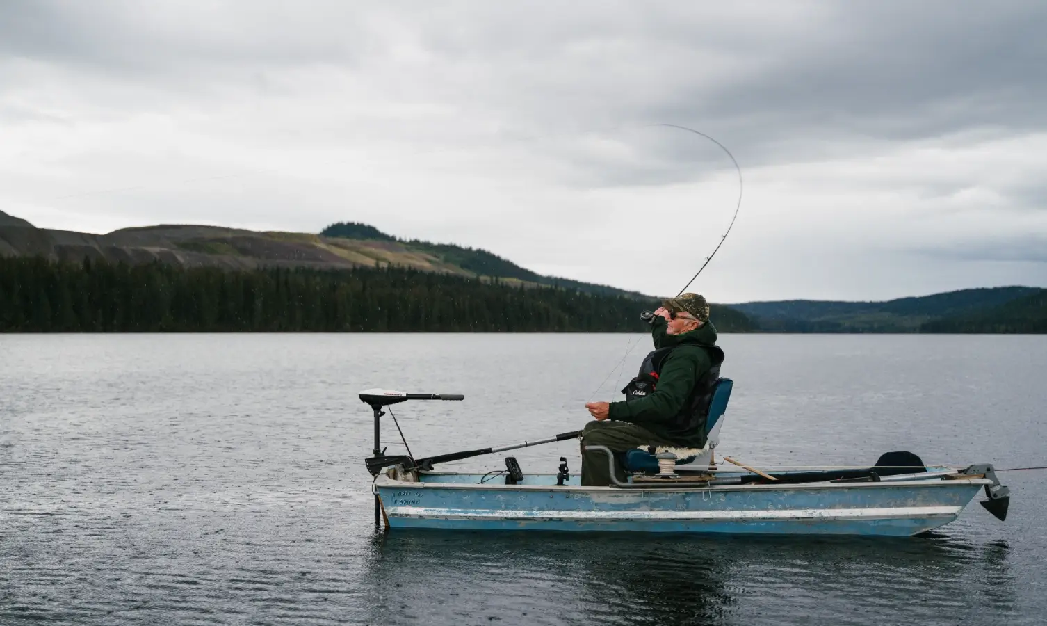 bait-boat-fish-finder-gps